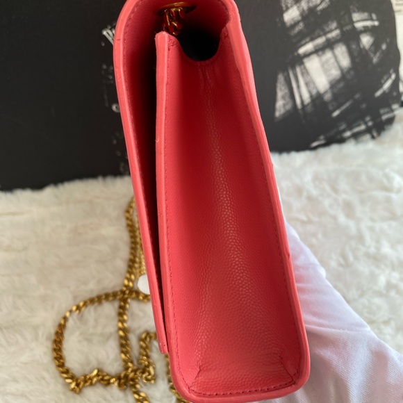 SAINT LAURENT
Grain De Poudre Medium Classic Monogram Kate Satchel pink - Picture 2 of 9